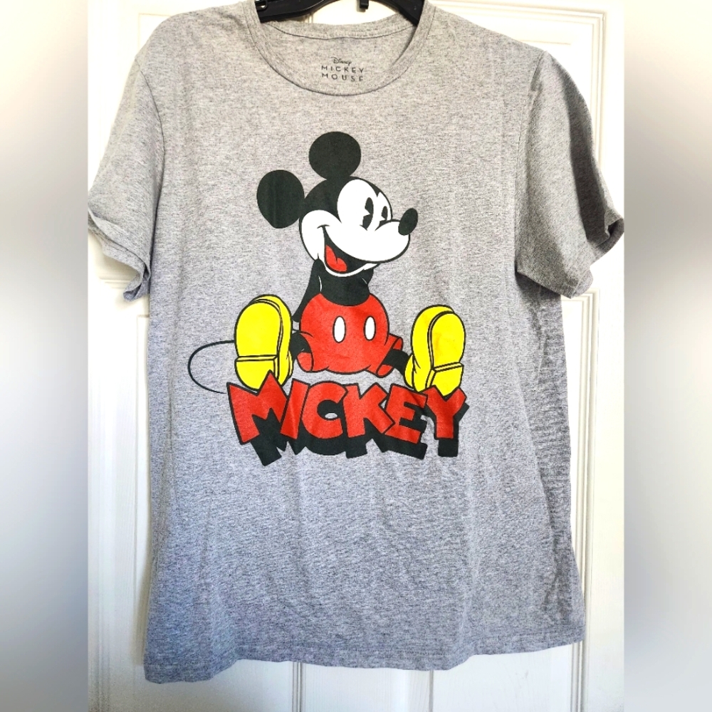 Disney Men Gray T-Shirt